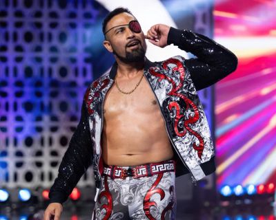 Rocky Romero — photo 5 in the Signet library