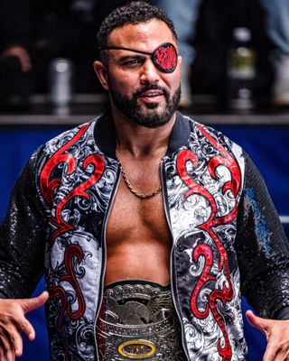 Rocky Romero — photo 6 in the Signet library