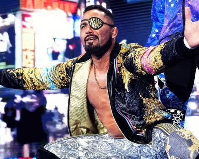 Rocky Romero — photo 7 in the Signet library