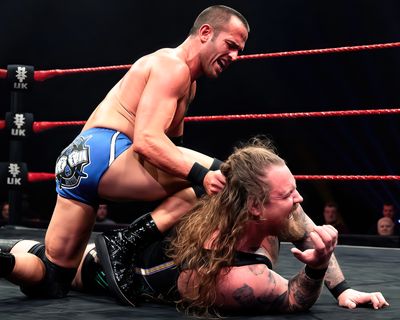 Roderick Strong — photo 8 in the Signet library