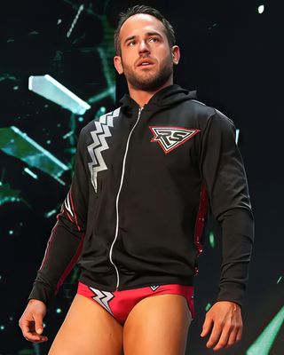 Roderick Strong — photo 10 in the Signet library