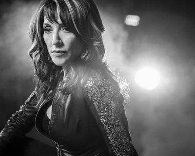 Katey Sagal — photo 23 in the Signet library