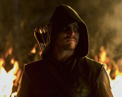 Stephen Amell — photo 7 in the Signet library