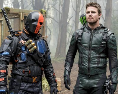 Stephen Amell — photo 14 in the Signet library