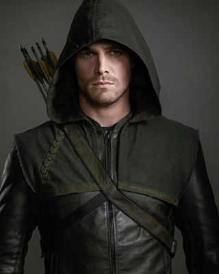 Stephen Amell — photo 15 in the Signet library