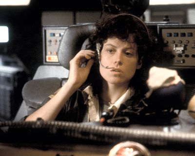 Sigourney Weaver — photo 12 in the Signet library