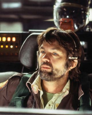 Tom Skerritt — photo 3 in the Signet library