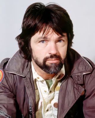 Tom Skerritt — photo 4 in the Signet library
