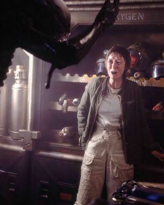 Veronica Cartwright — photo 4 in the Signet library