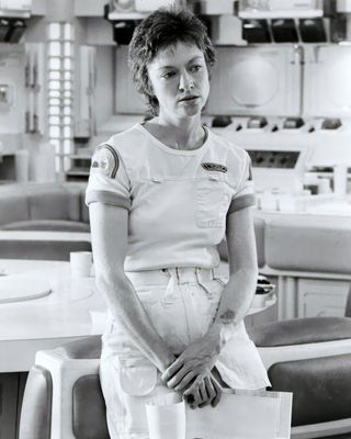 Veronica Cartwright — photo 10 in the Signet library