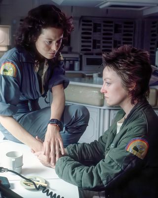 Veronica Cartwright — photo 12 in the Signet library