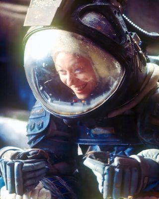 Veronica Cartwright — photo 19 in the Signet library