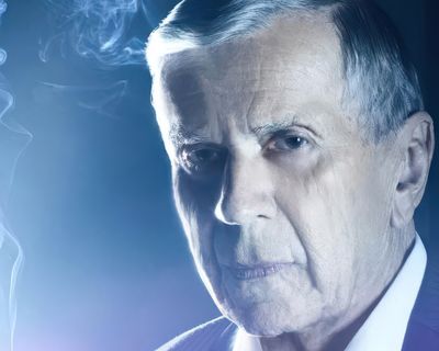 William B. Davis — photo 9 in the Signet library