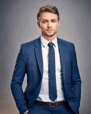 Wilson Bethel — photo 22 in the Signet library