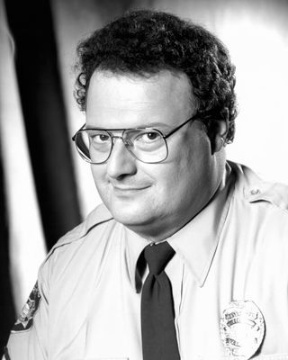 Wayne Knight — photo 17 in the Signet library